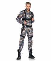 Camouflage parachutist kostuum