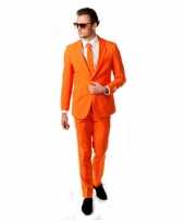 Compleet oranje kostuum inclusief das